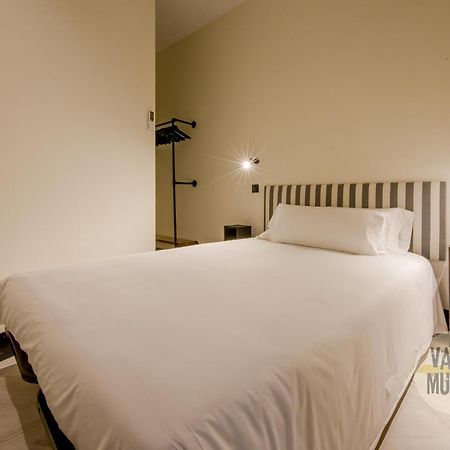 Iconic Apt En Plena Plaza Del Carmen Para 4Pax E3 Madrid Exterior photo