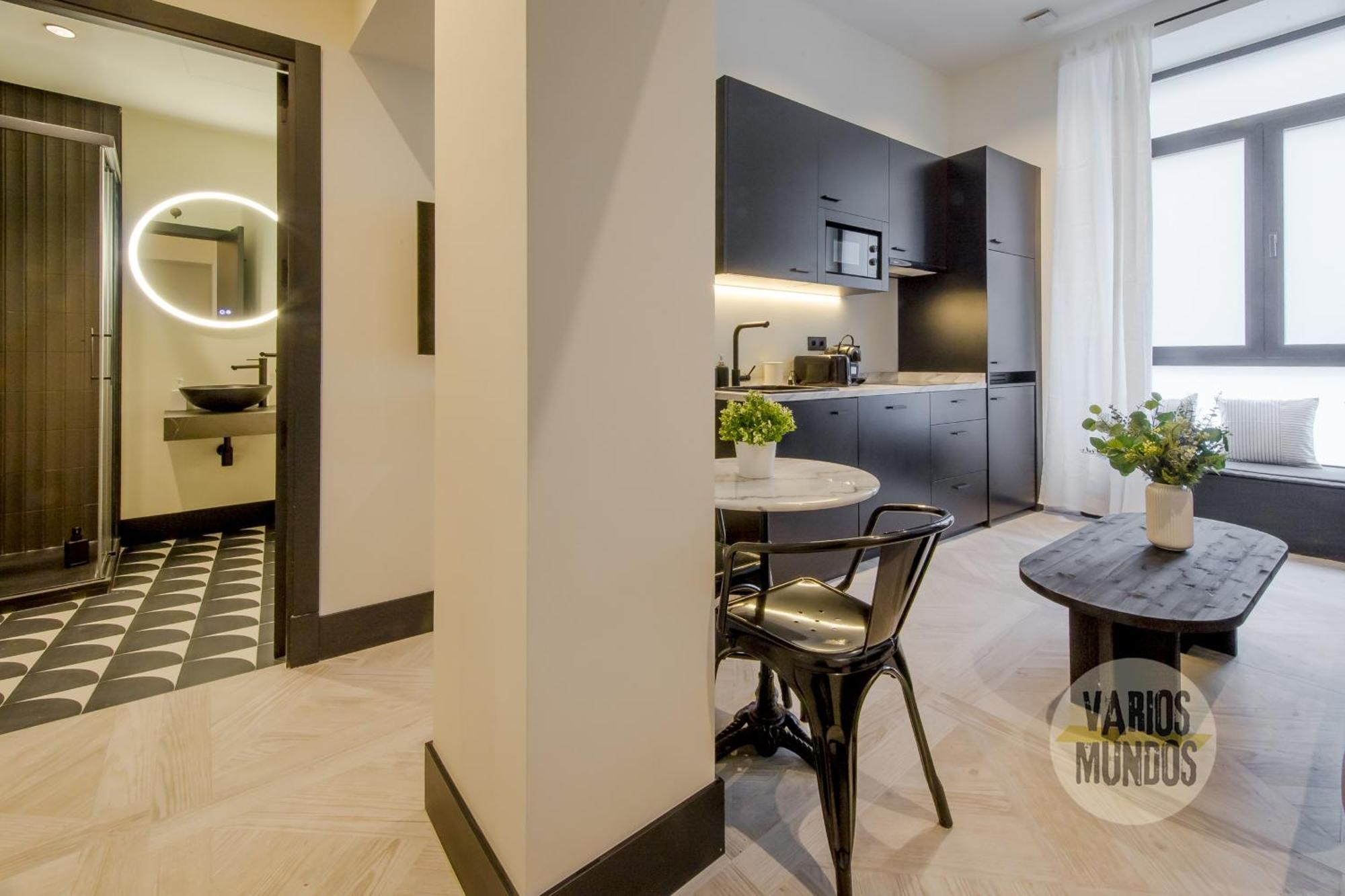 Iconic Apt En Plena Plaza Del Carmen Para 4Pax E3 Madrid Exterior photo