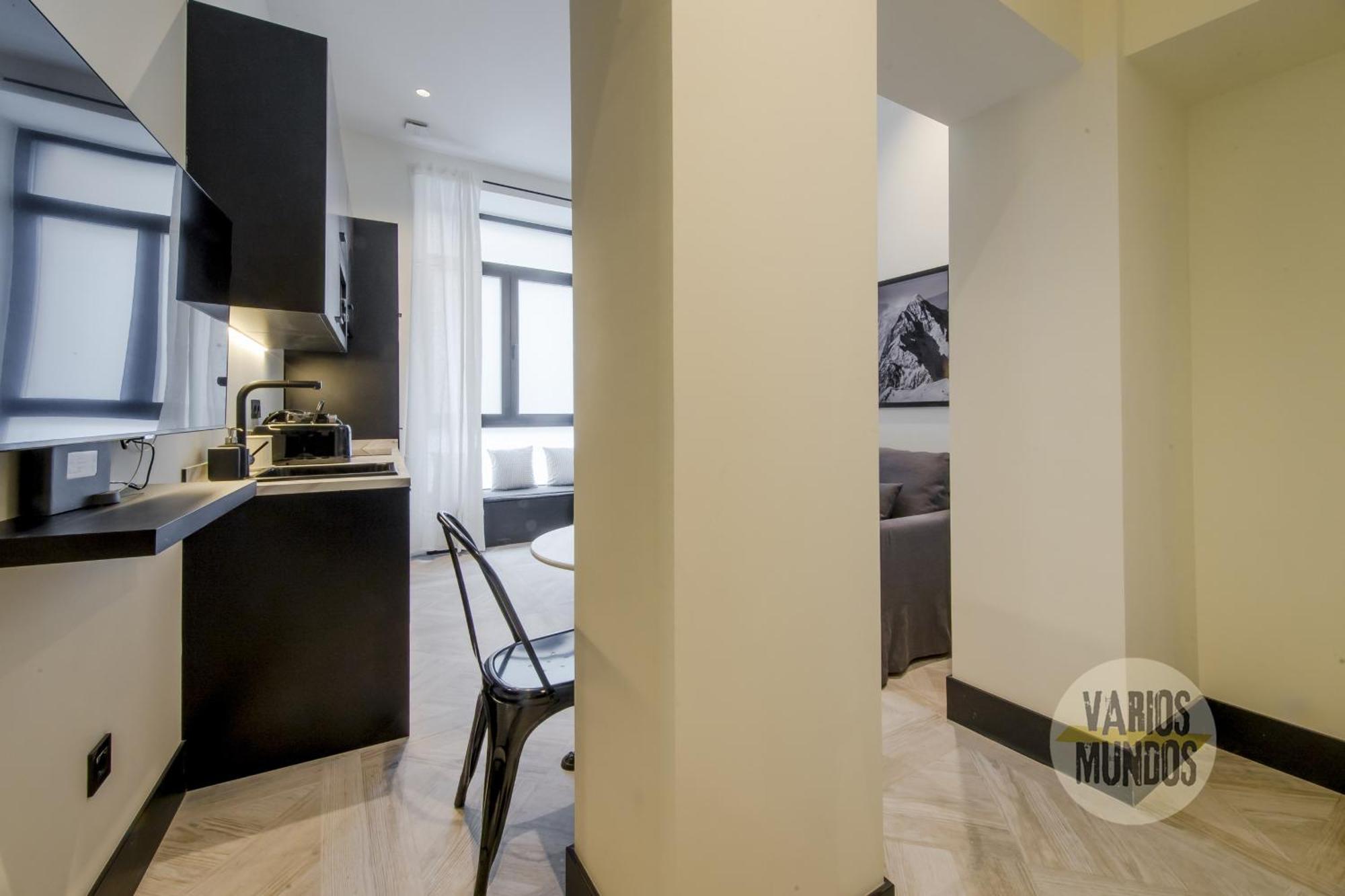 Iconic Apt En Plena Plaza Del Carmen Para 4Pax E3 Madrid Exterior photo
