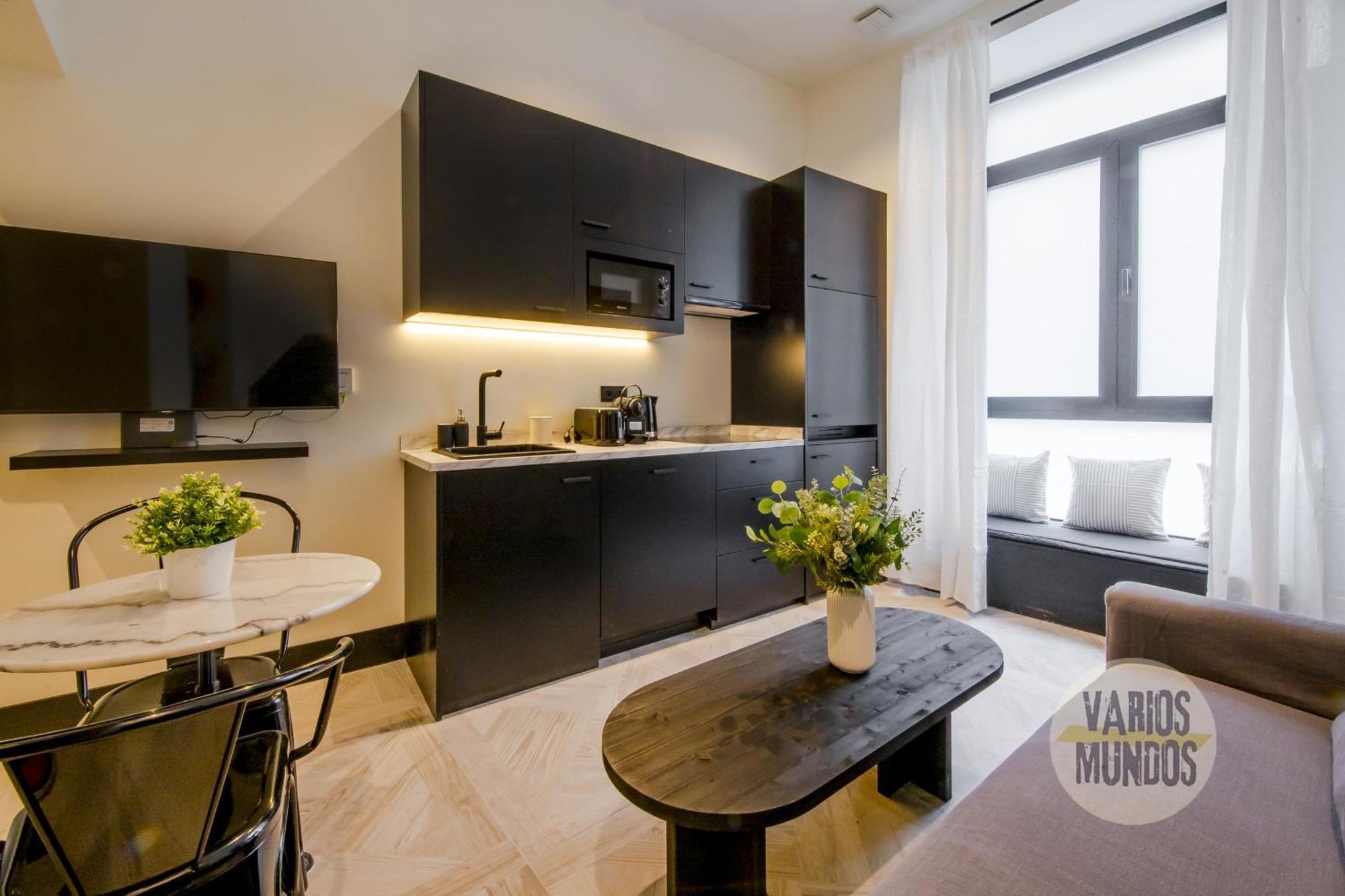 Iconic Apt En Plena Plaza Del Carmen Para 4Pax E3 Madrid Exterior photo