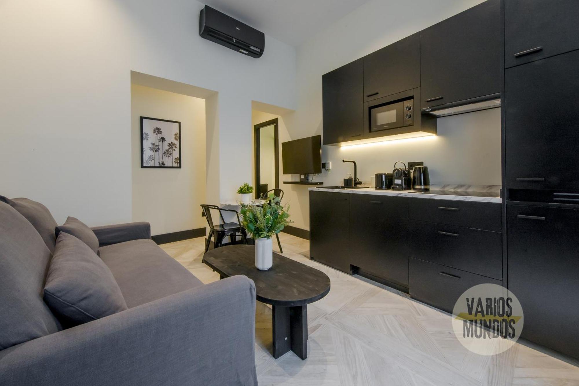 Iconic Apt En Plena Plaza Del Carmen Para 4Pax E3 Madrid Exterior photo