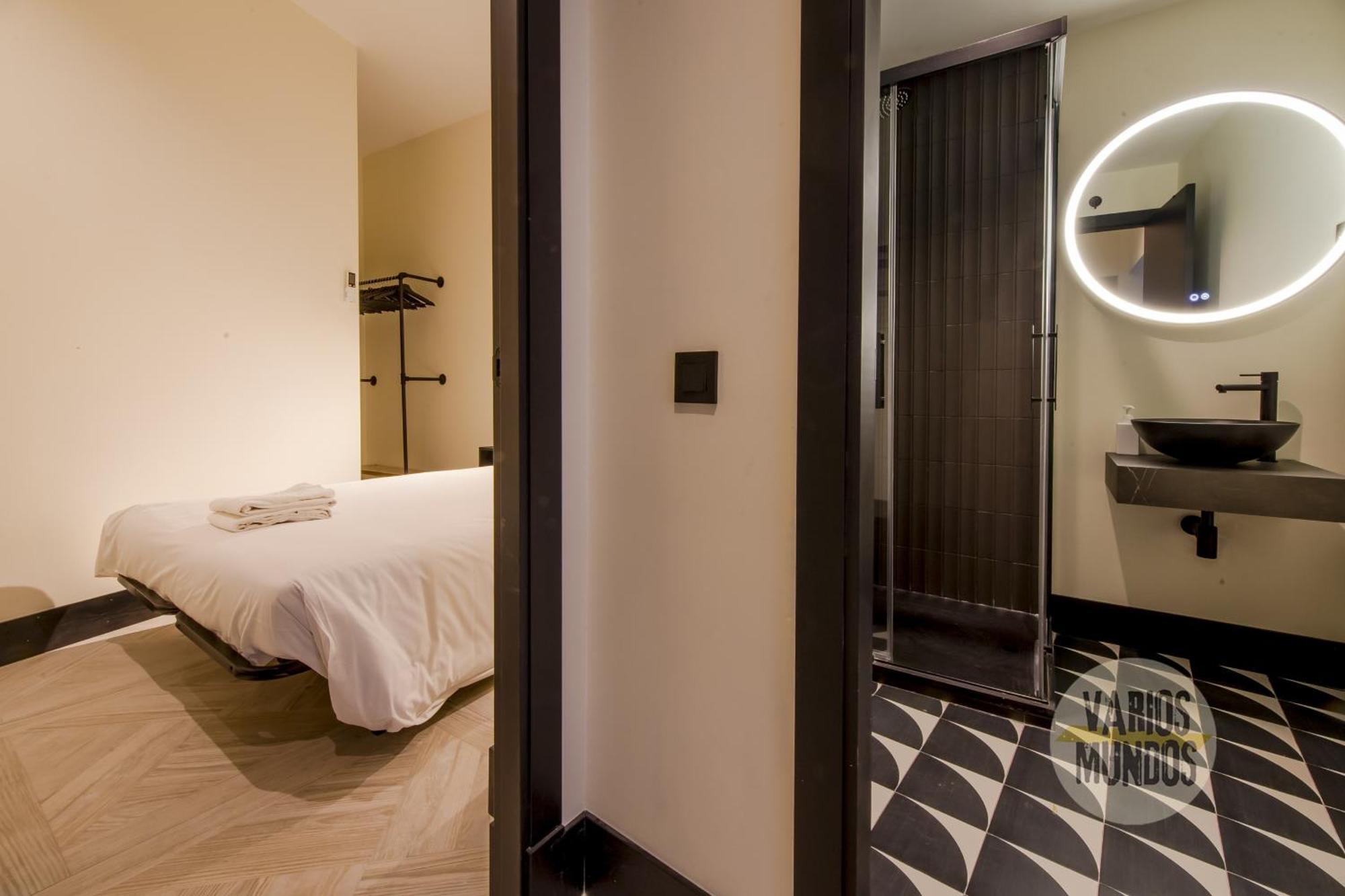 Iconic Apt En Plena Plaza Del Carmen Para 4Pax E3 Madrid Exterior photo