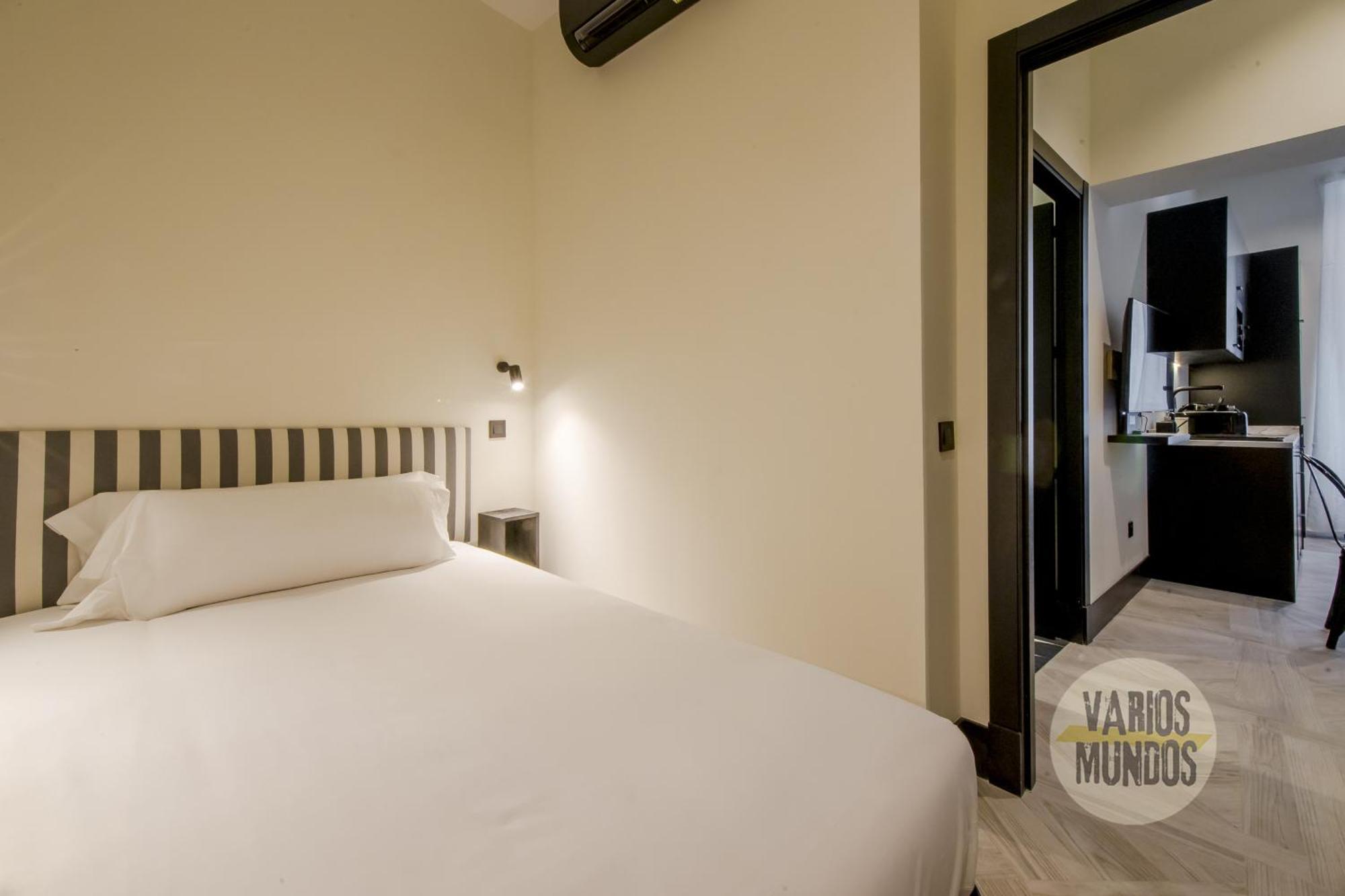 Iconic Apt En Plena Plaza Del Carmen Para 4Pax E3 Madrid Exterior photo